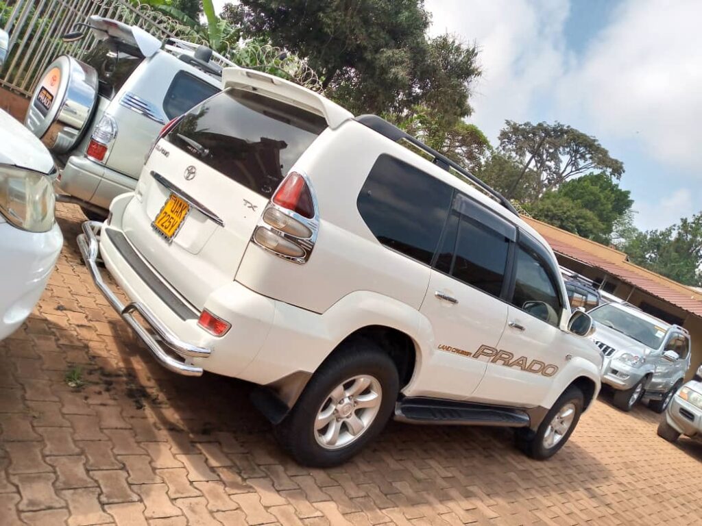 4x4 Rental – Explore Uganda with Reliable Vehicles